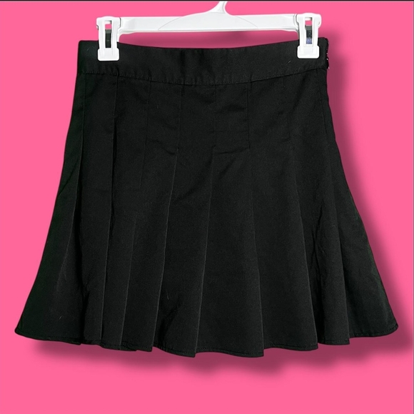 SHEIN Dresses & Skirts - SHEIN Black Mini Skirt